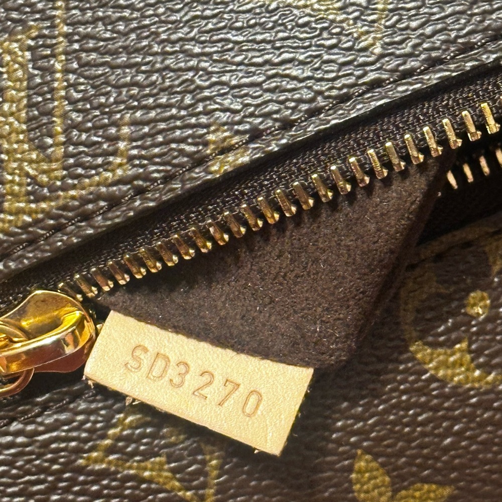 Louis Vuitton Pochette Métis Classic Monogram Crossbody Bag - Picture 13 of 16